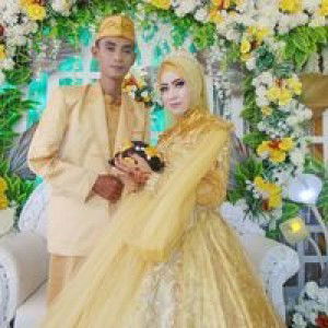 Ellysya Putri Ardiyanti profile icon