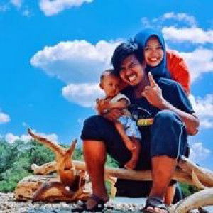 Dina TampuboLon profile icon