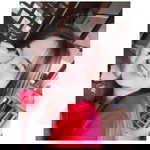 พลอย พลอย profile icon