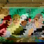 fitri nurani profile icon