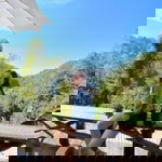 Laddawan Intahwong profile icon