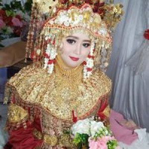 Restu Daniarti profile icon