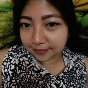 Shely Selviana profile icon