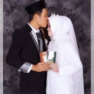 Dewi Rochmah profile icon