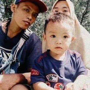 Dewi Wanty profile icon