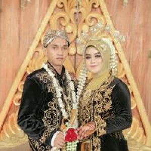 Puji Rahayu profile icon