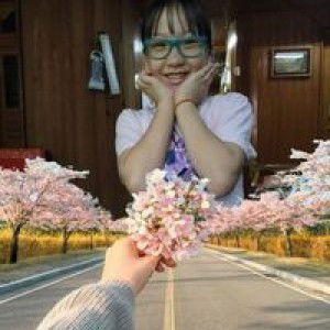 Shin Shin Lay profile icon