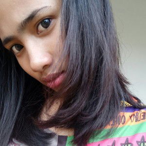 Julia Astari Rihi Iye profile icon