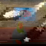 Ratna Apriyanty profile icon