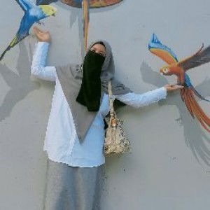 Putri Wulandari profile icon