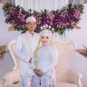 Imas Sitoh profile icon