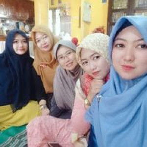 Ai Yusroniah profile icon