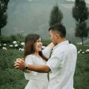 dewi a. / irfan profile icon