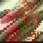 Ajhi Boti profile icon