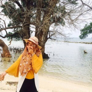 Tjut_ Evy M profile icon