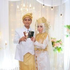 Tri Dinda Lestari profile icon