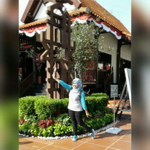 Santi Farida profile icon