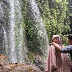 Mega Riasti profile icon