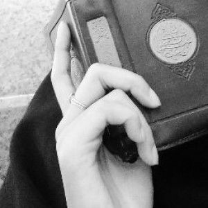 Lulu Romadhoona profile icon