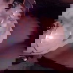 Vira Novita Sari profile icon