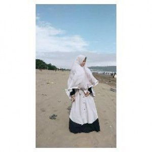 Resti budiarti profile icon