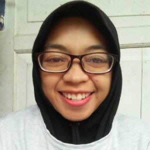 Erni Saputri profile icon