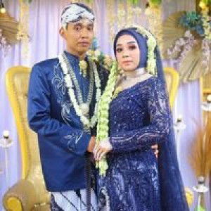 Ayu Lestarii profile icon