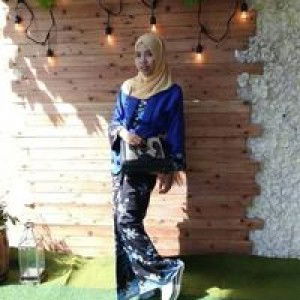 Nur Chariisma Sari profile icon