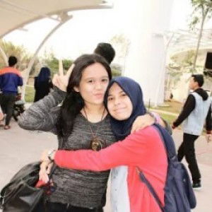 ayu wahyu profile icon