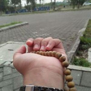 Kania Sari profile icon