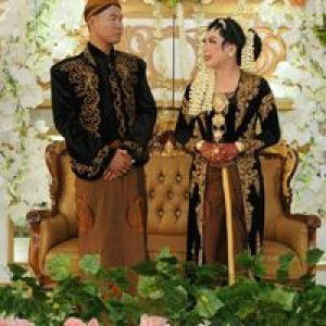 apriliani profile icon