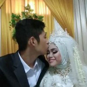 Rohmi Nona Dian profile icon