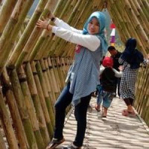 TriYuni Ana'e Busunarti profile icon