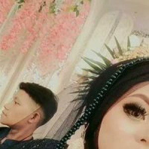 Yulistianie profile icon