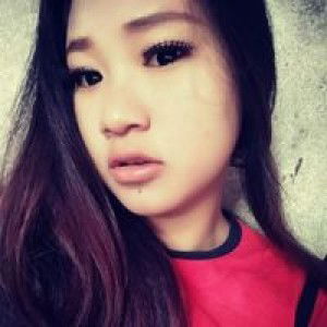 Indah Ferdiyan profile icon