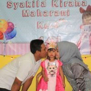 Dindah Suhardi profile icon