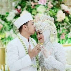 Irna Seftiana Dewi profile icon