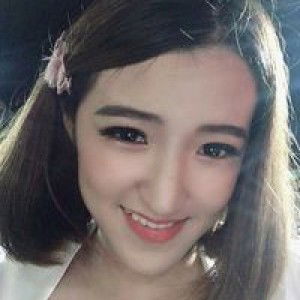 Kim Trúc profile icon