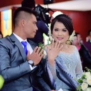 Defi Debora Hutasoit profile icon