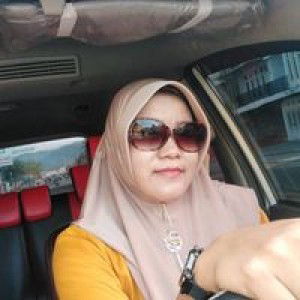 Elly Santri profile icon