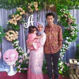 Reny Paeza profile icon