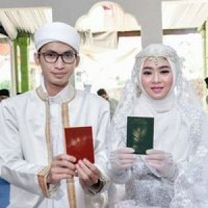 Qurotul Ain Al Ansori profile icon