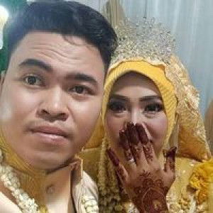 Rani Aprillia Santi profile icon