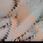 Dania Triandini profile icon