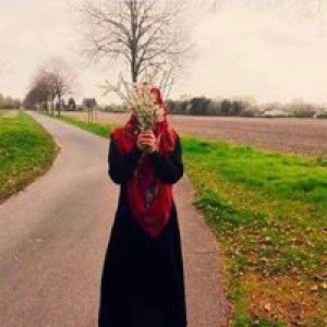 Lutfiya Fitri profile icon