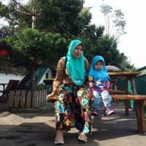 Nunun Zaenun profile icon