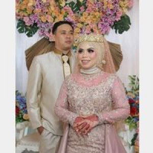 Nur'aini profile icon