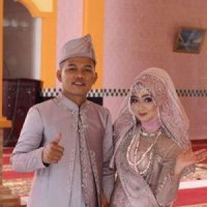 Fitri Yati profile icon