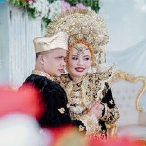 Dedek Silviani profile icon