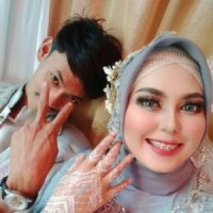 Risa Agustina profile icon